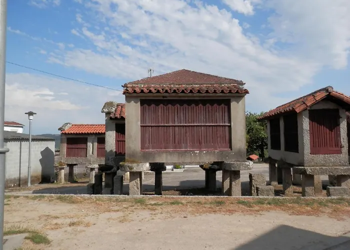 Casa De Pueblo En Galicia, A Forneira