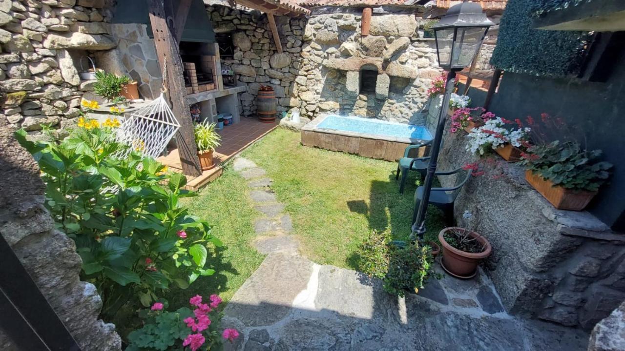 Casa De Pueblo En Galicia, A Forneira *